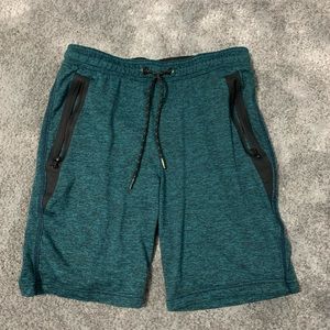 Men’s American Eagle shorts